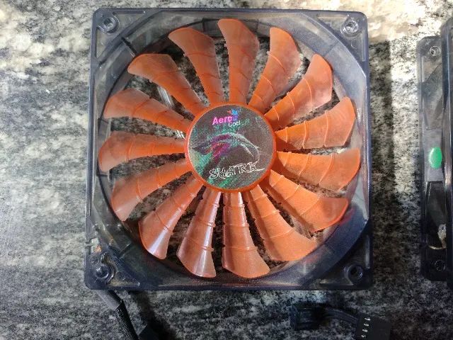 Cooler FAN AeroCool Shark 12cm 82.6CFM - Foto 2
