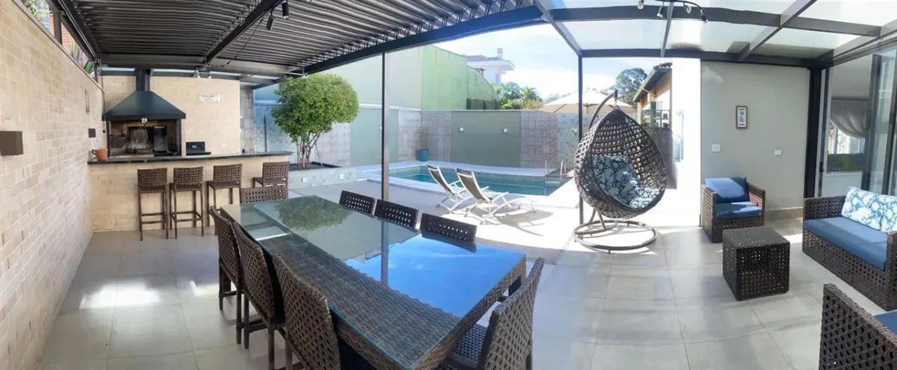 Casa para locação mobiliada em Alphaville com 4 quartos