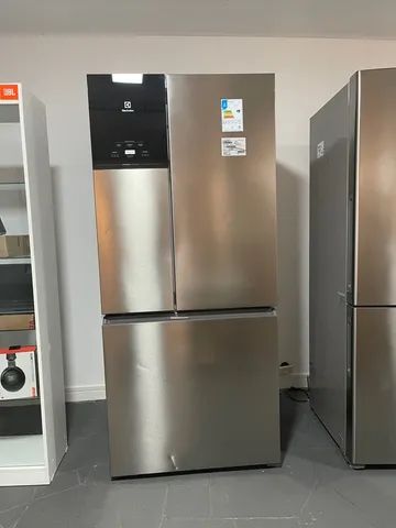 Geladeira Electrolux 590l Nova 
