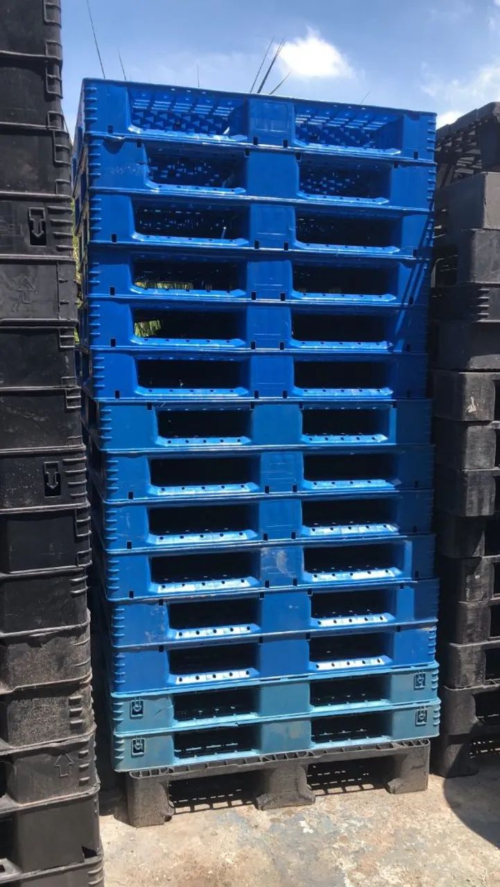 Pallets Plásticos Empilháveis - Foto 2