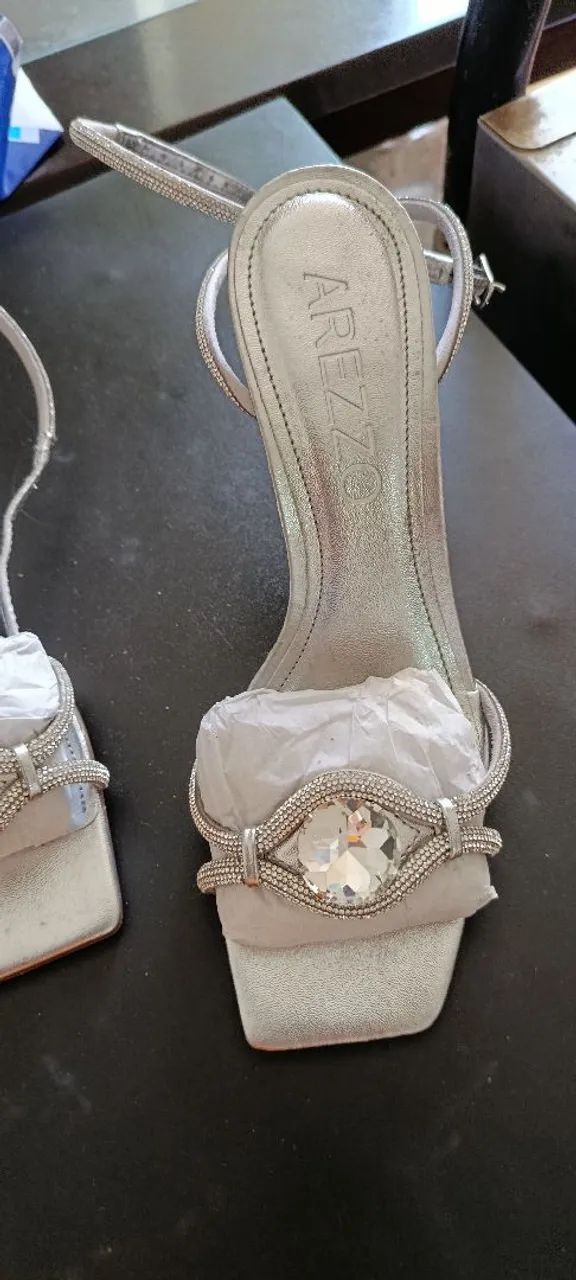 Sandália Arezzo Prateada com Strass - Nova! - Foto 2