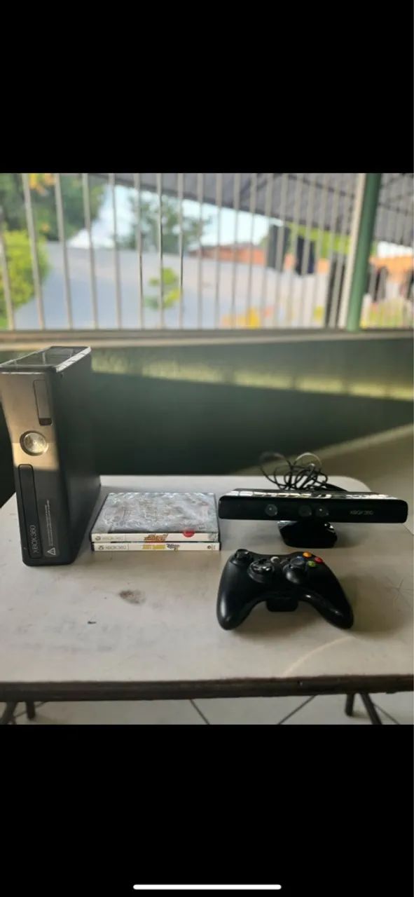 Vendo X box 360 com kinect 