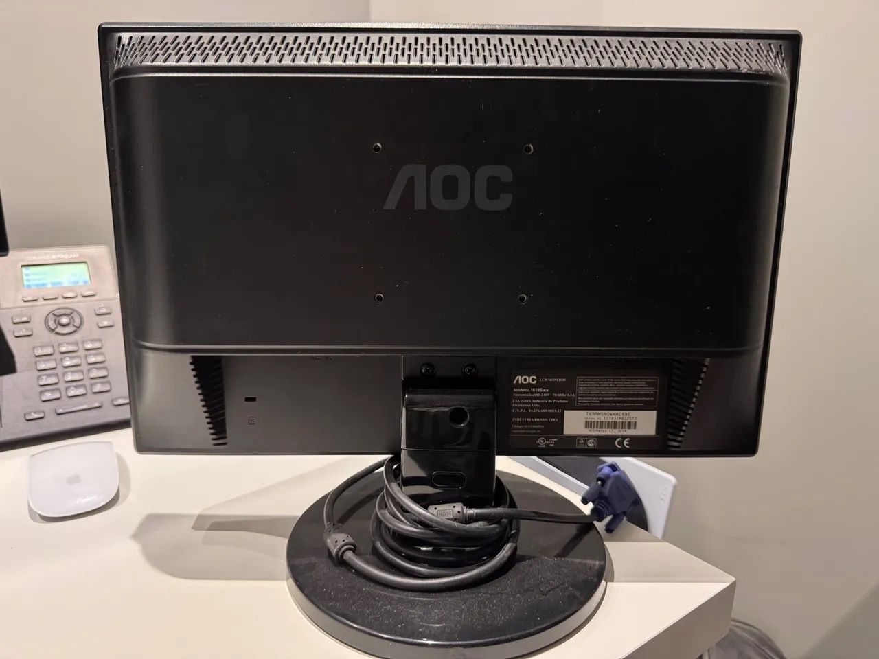 Monitor AOC 16? entrada VGA - Foto 2