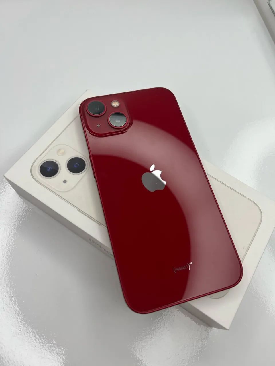 iPhone 13 256GB Vermelho - Bateria 95% + Acessórios - Foto 2