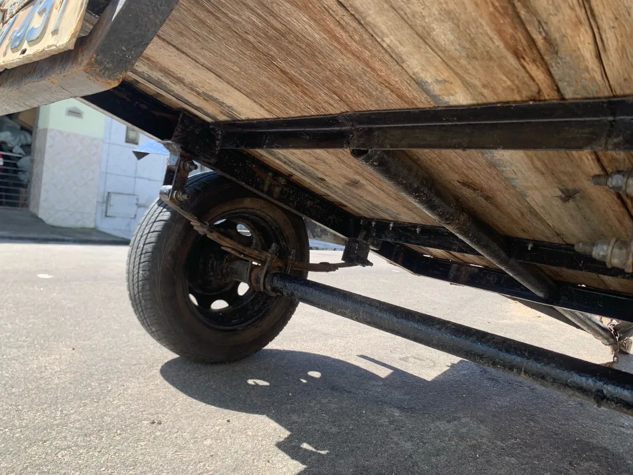 Carreta para transporte de cargas com pneus novos e emplacado  - Foto 4