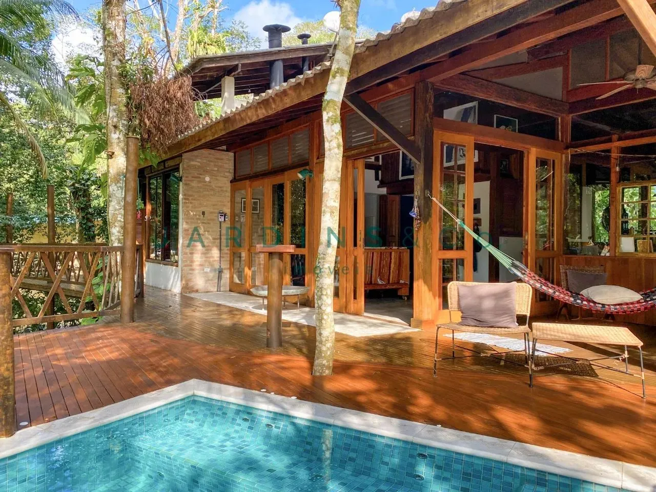 Casa à venda em Camburi