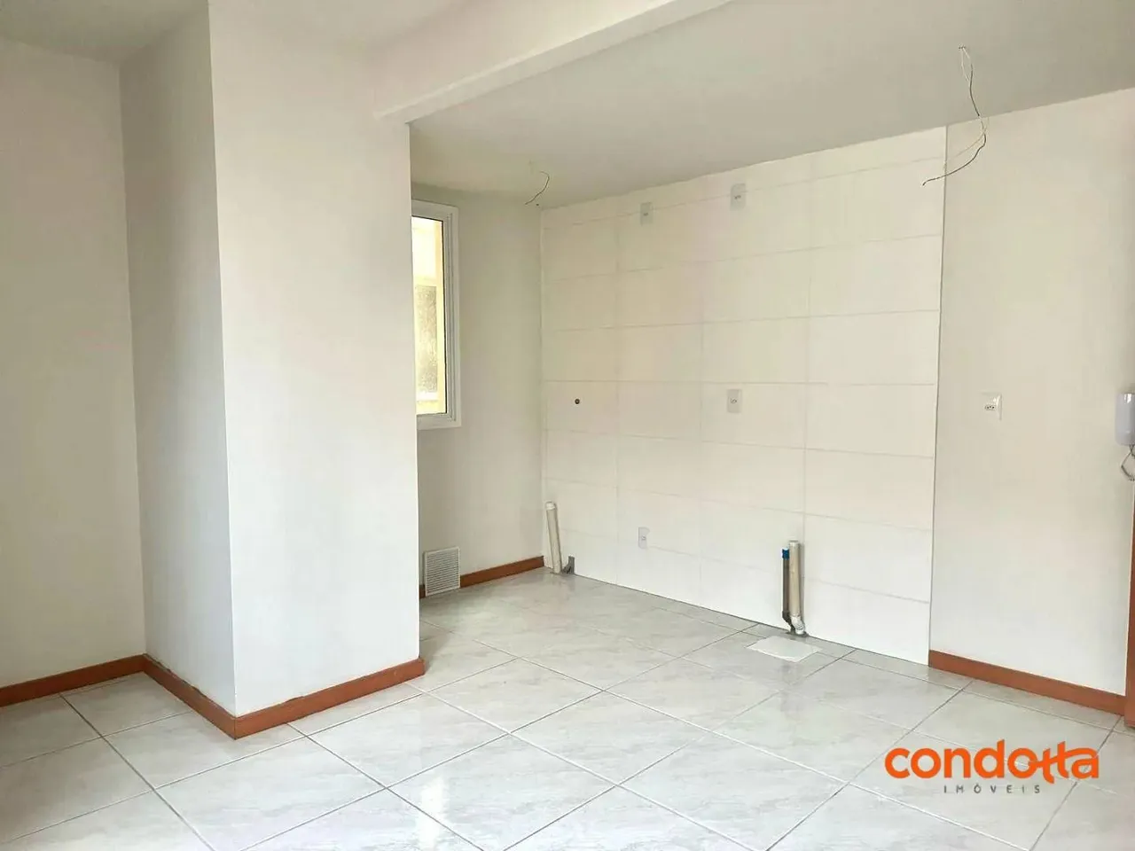 Apartamento com 1 dormitório para alugar, 30 m² por R$ 1.260,01/mês - Hípica - Porto Alegr