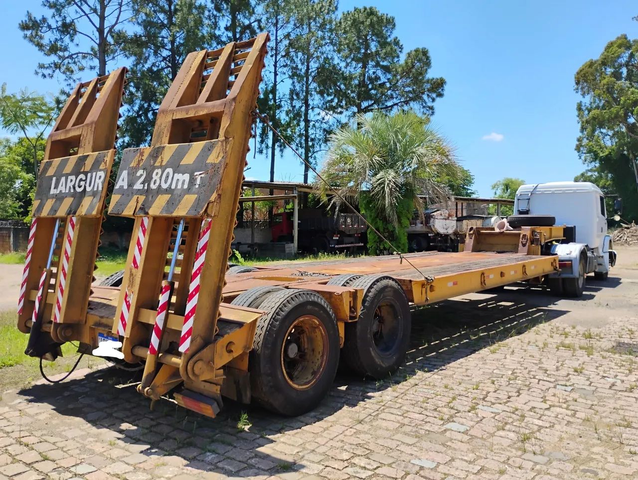 Mercedes  1634 ano 2010 e prancha 2 eixos 87 baixei para vender A VISTA  - Foto 2