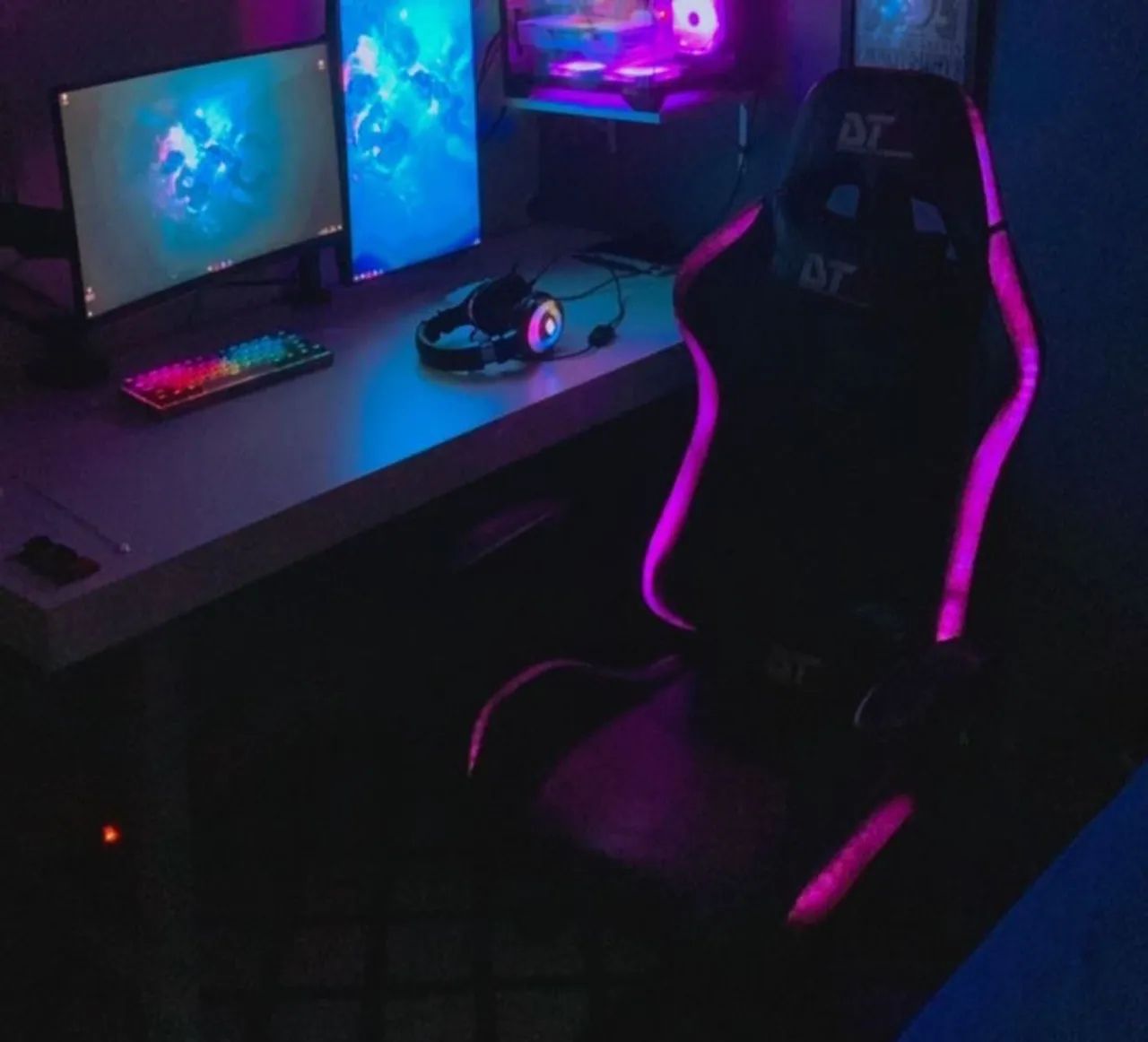 Cadeira Gamer com Iluminação RGB ESTELAR 