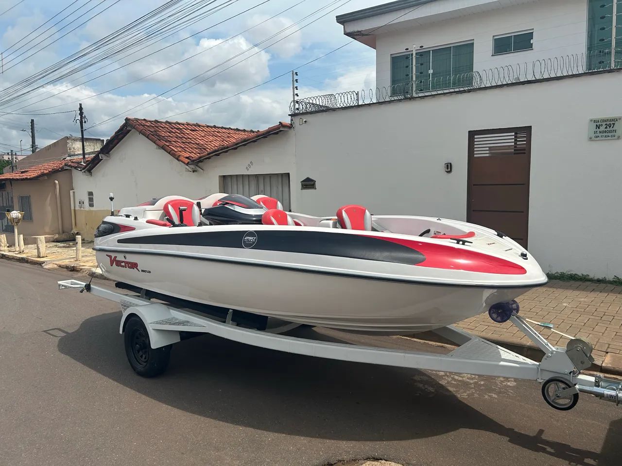 Jet Boat Vector 2018 4 Tempos 