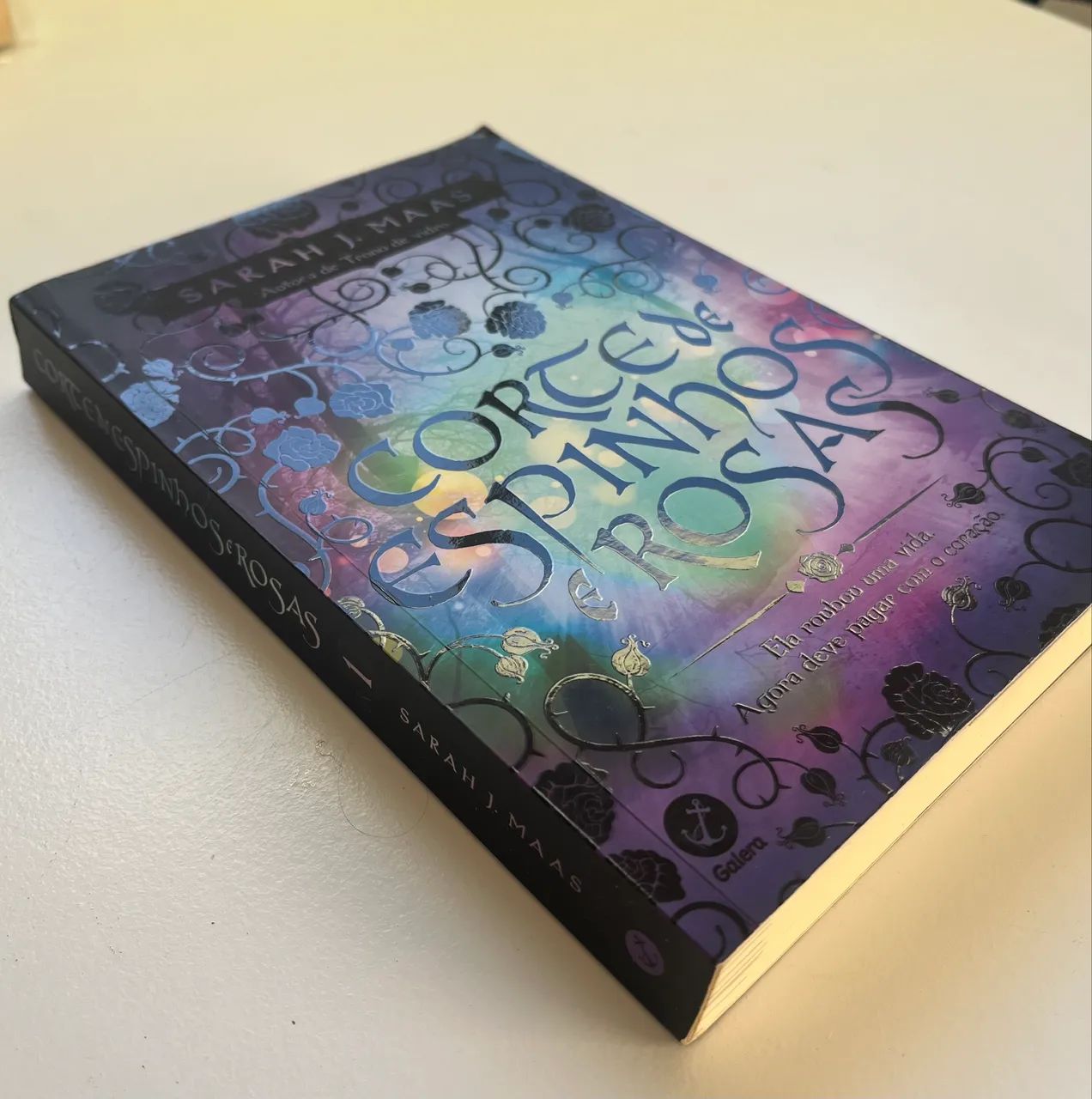 Livro Corte de Espinhos e Rosas  - Foto 3