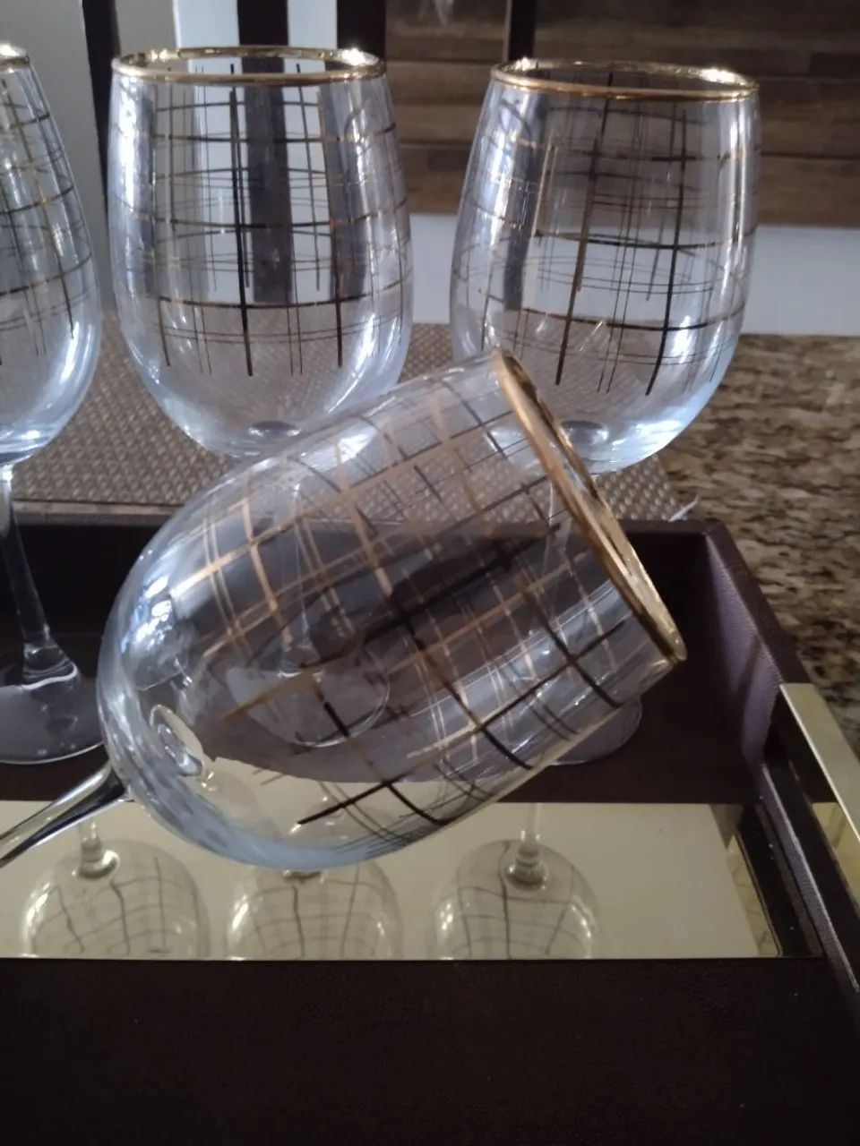 04 Taças Cromus de cristal quadriculado dourado  - Foto 6