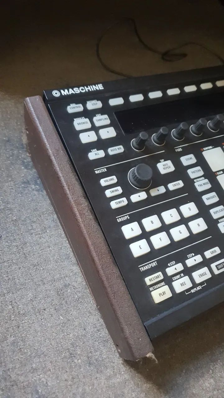 Maschine MK1 - Controlador de Produção Musical - Foto 4