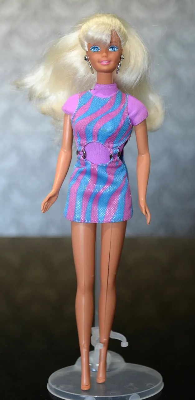 boneca Barbie Mattel Movin Groovin - Foto 2