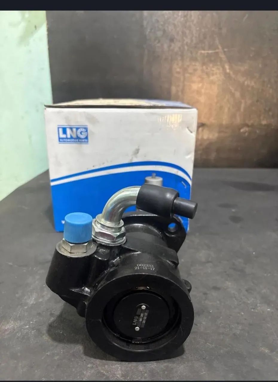 Bomba de direção hidráulica Ford cargo  - Foto 5