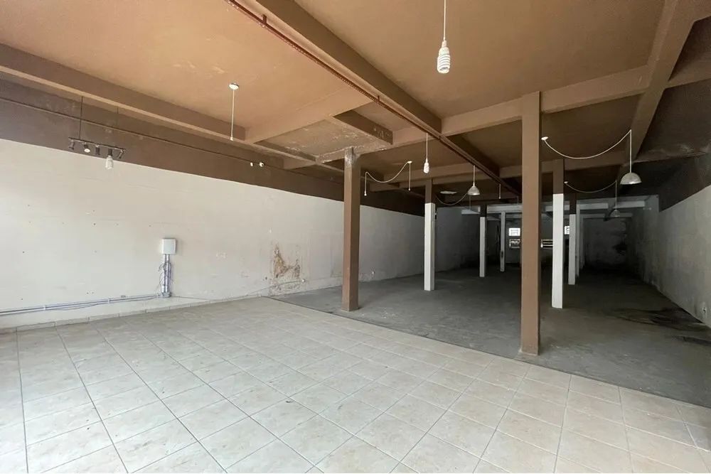 Galpão Comercial à Venda em Itajaí-SC, Bairro São Judas: 430m² e 4 Vagas de Garagem! - Foto 5