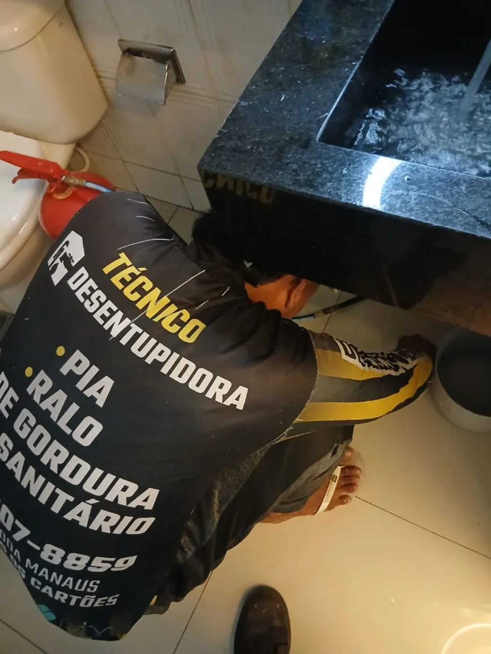 Desentupidora desentupidor 24 horas resolvemos hoje