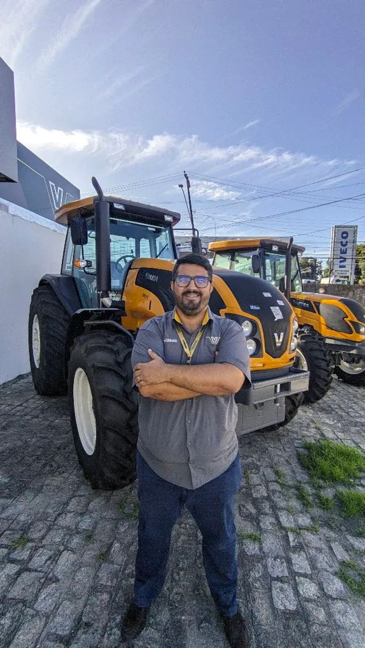 Tratores Agrícolas Valtra