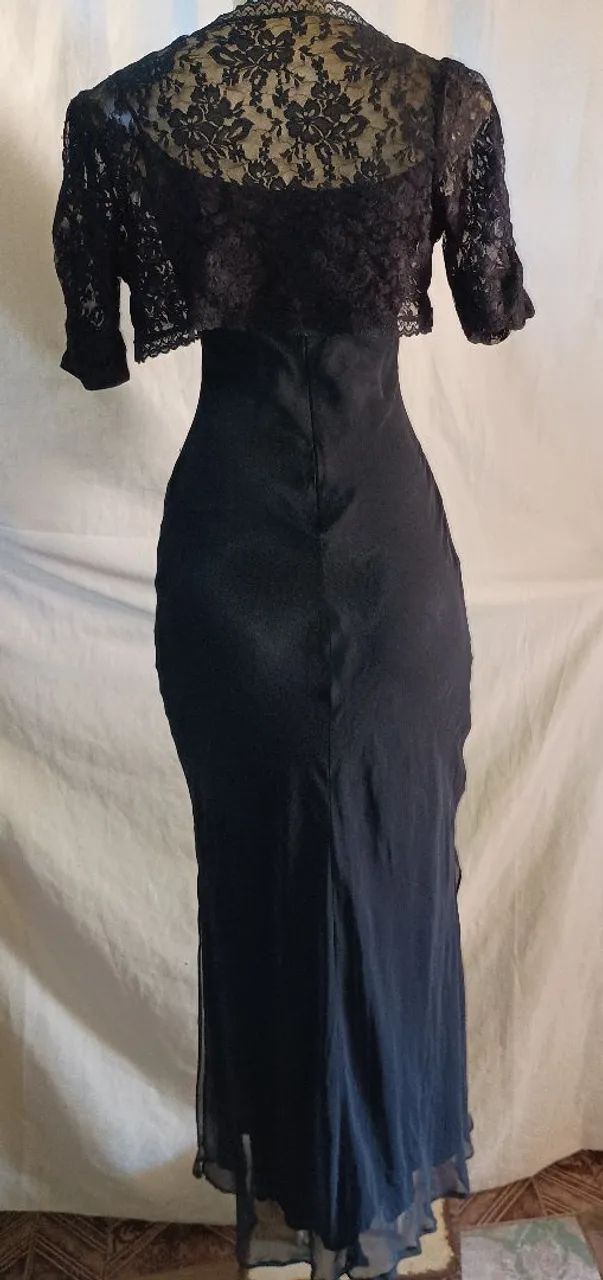 Vestido de Gala Adulto - Seminovo- Korecom 38-P - R$ 120,00 - Foto 4