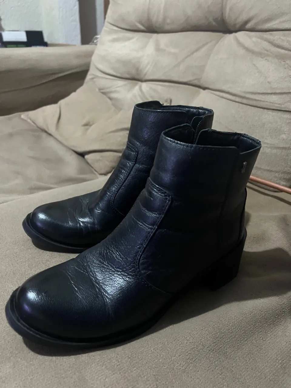 Botas de couro pretas