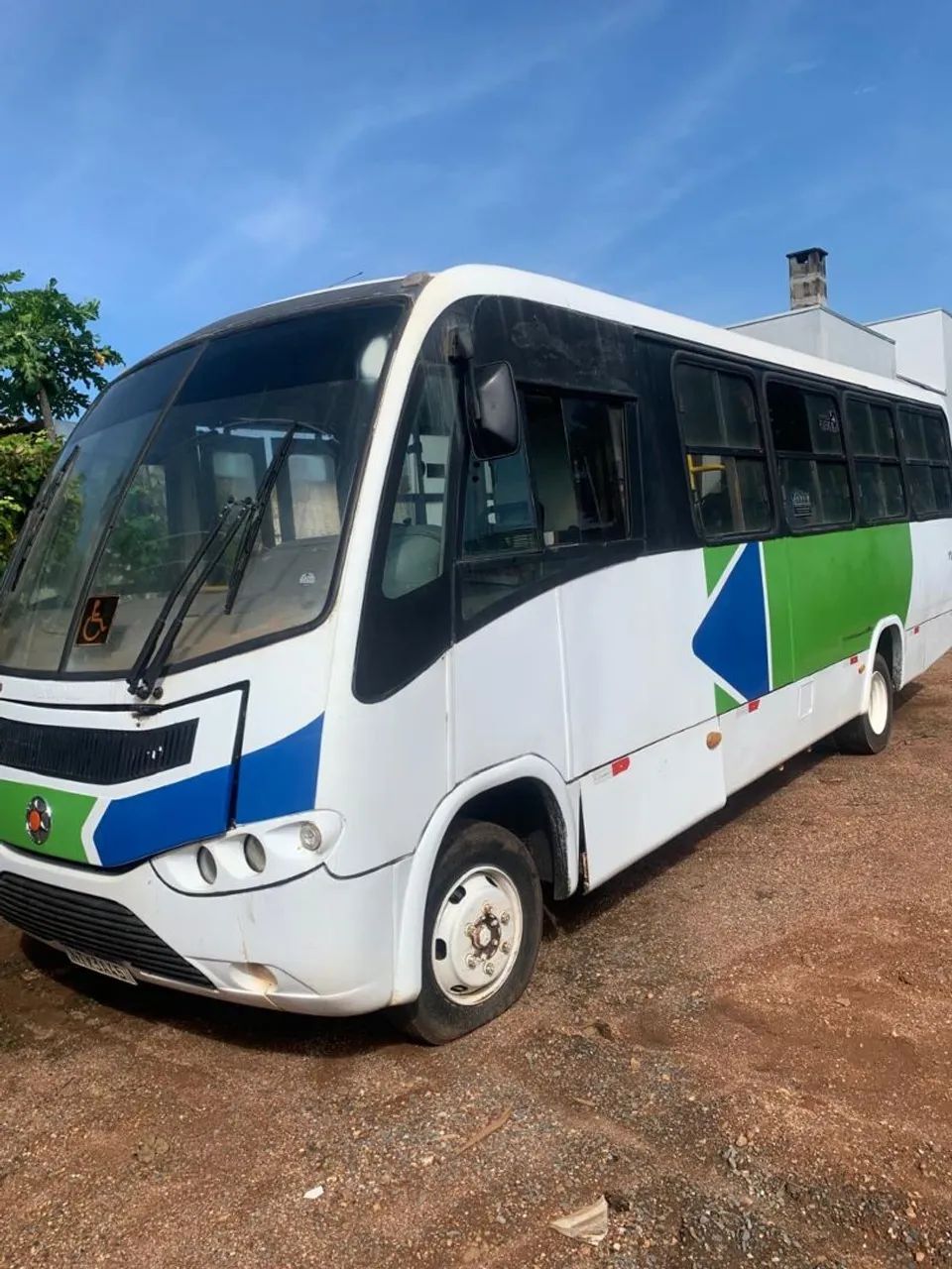 Vendo microonibus 2010 motor Mercedes 23 lugares 