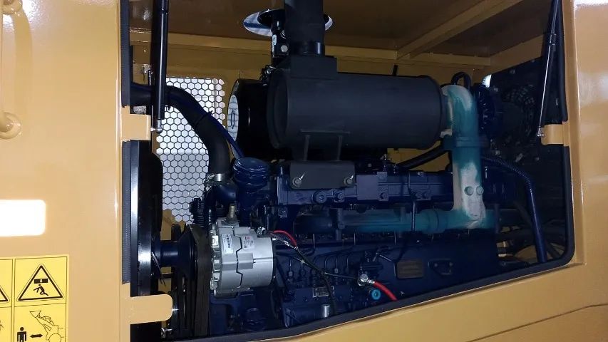 PÁ CARREGADEIRA YINENG MODELO YN935G MOTOR WEICHAY DEUTZ 130HP  - Foto 4