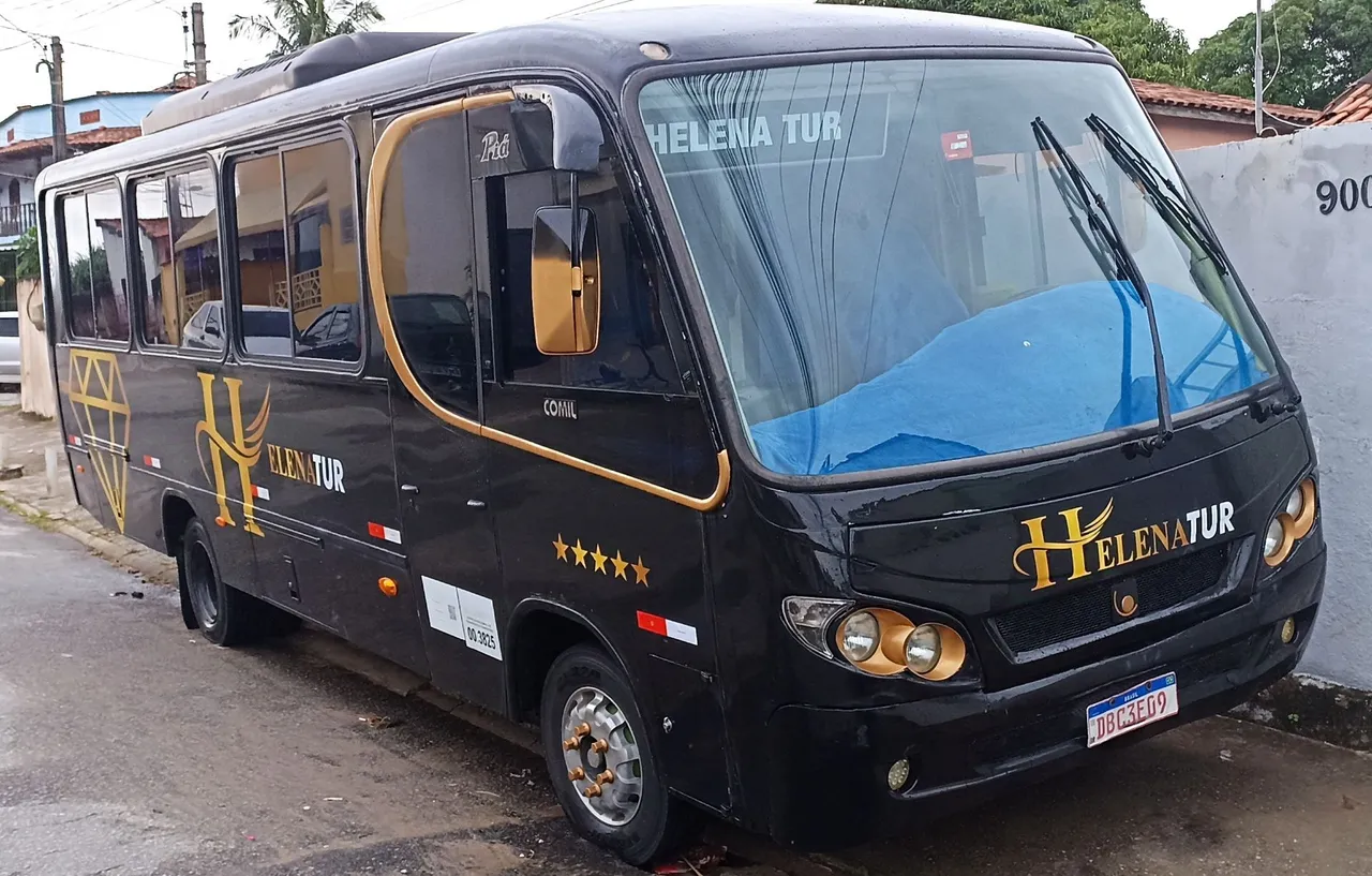 Micro ônibus comil piá 2004