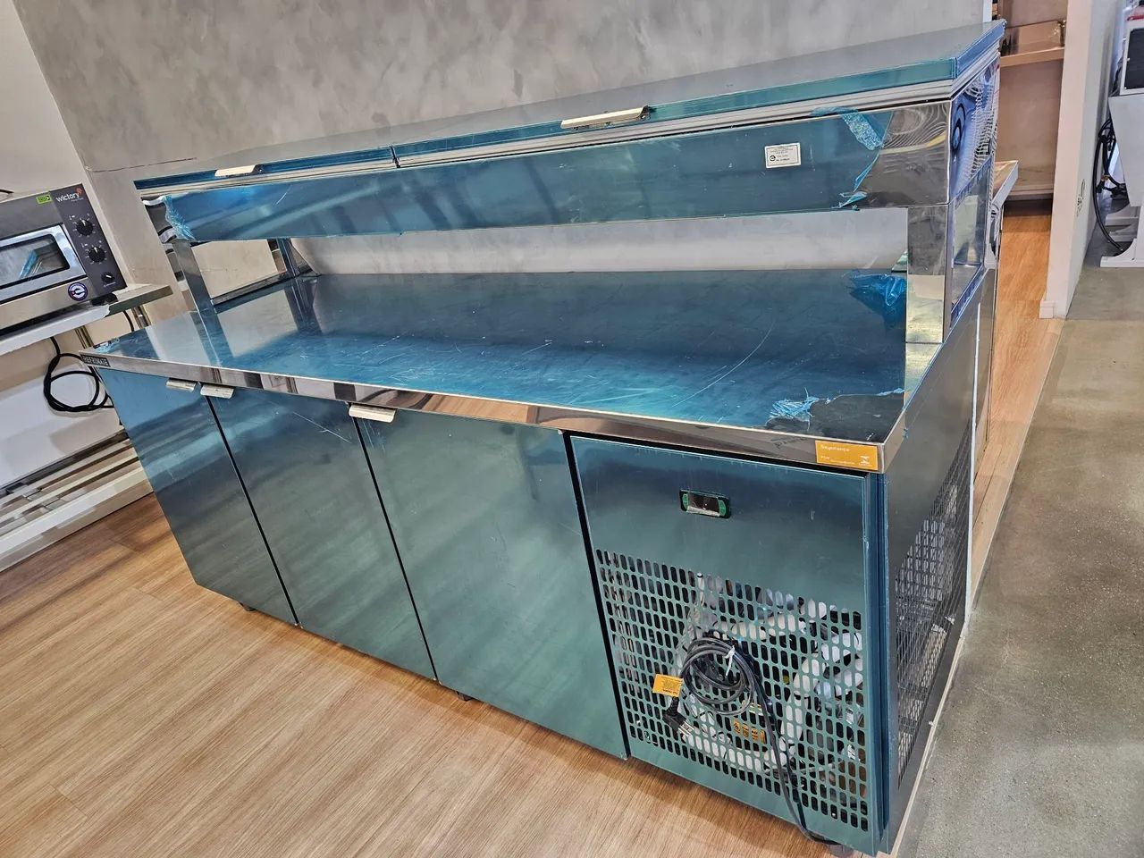 bancada refrigerada 2m de inox com condimentadora nova