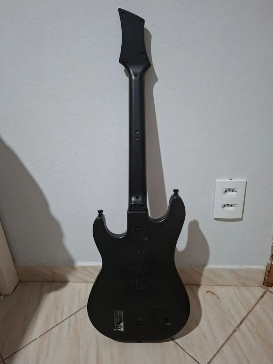 Guitarra Red Octane Xbox 360 e PC + 2 Jogos - Foto 4