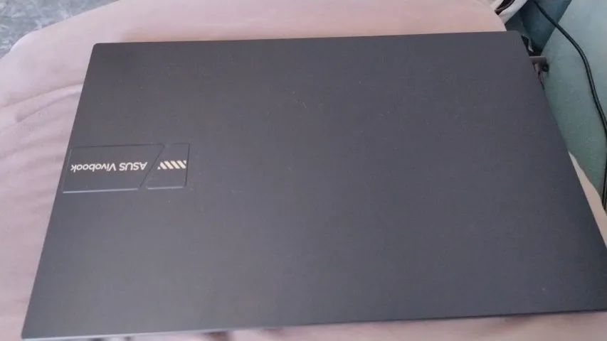 Notebook usado Asus  512 GIGA SSD 8Giga Ram Windows 11