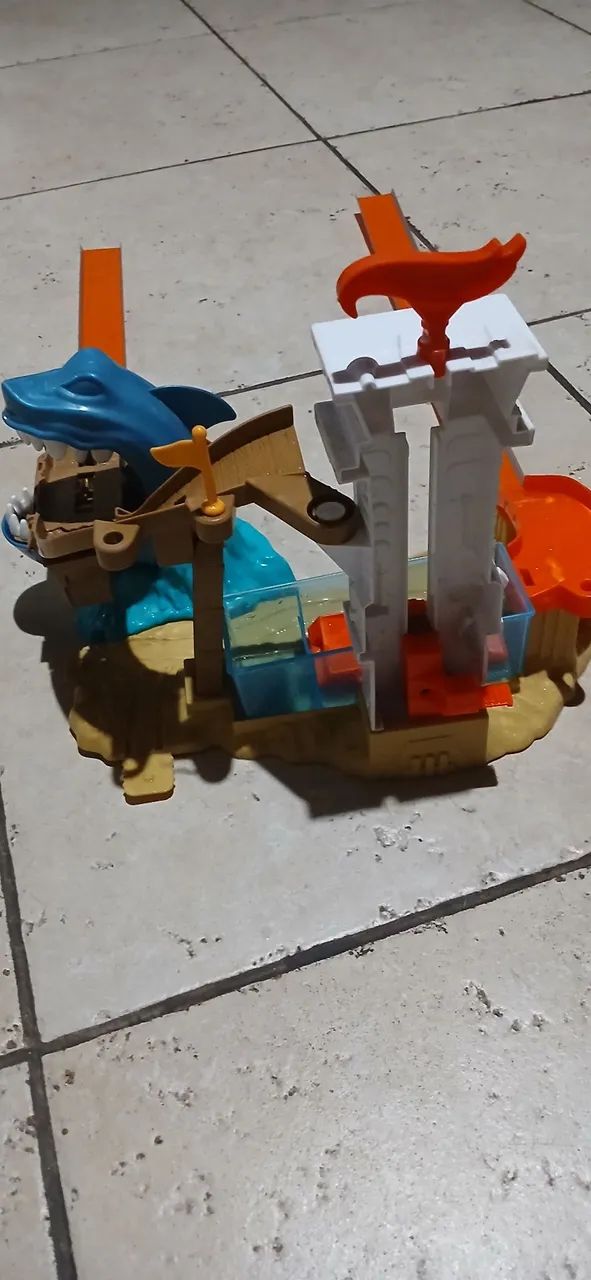 Hotwheels pista do tubarão . Novinha . Entrego no metro - Foto 5