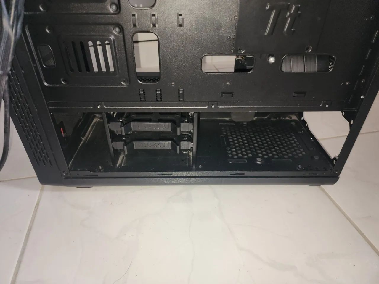 Gabinete de PC gamer termaltake view 27 - Foto 3