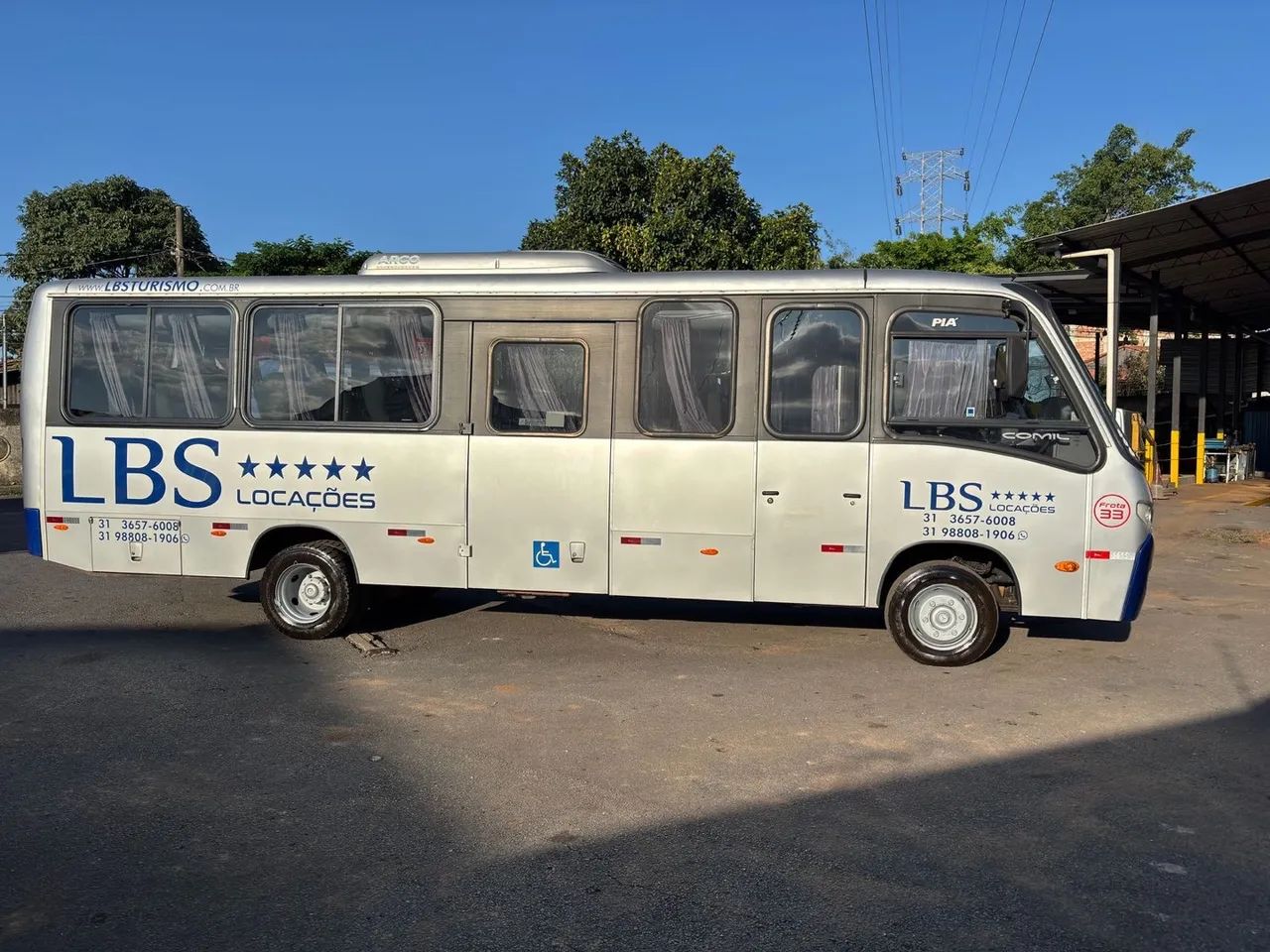 Micro ônibus executivo 31 lugares 