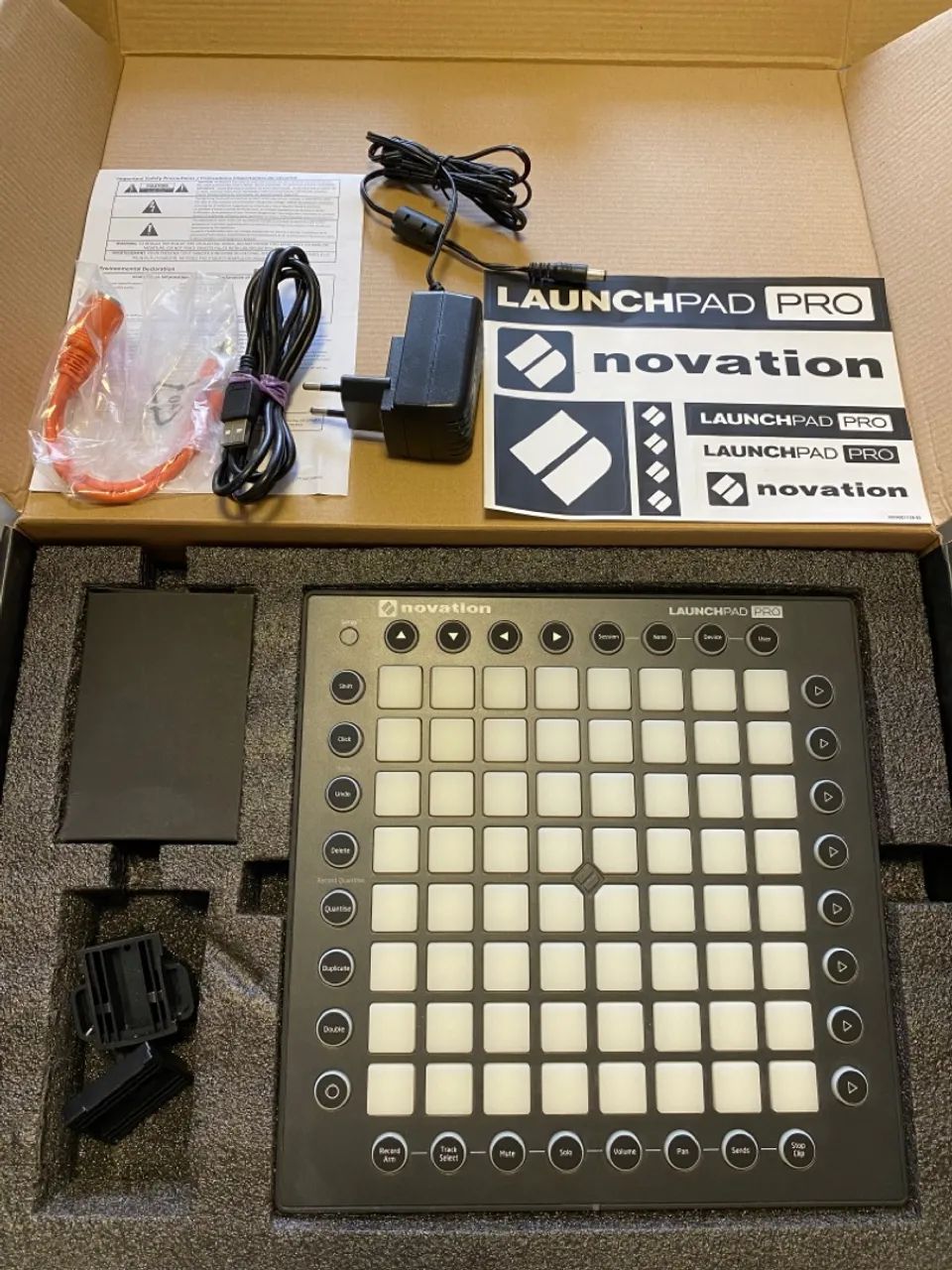 Novation Launchpad PRO - Controlador MIDI.. POUCO USADO. EM