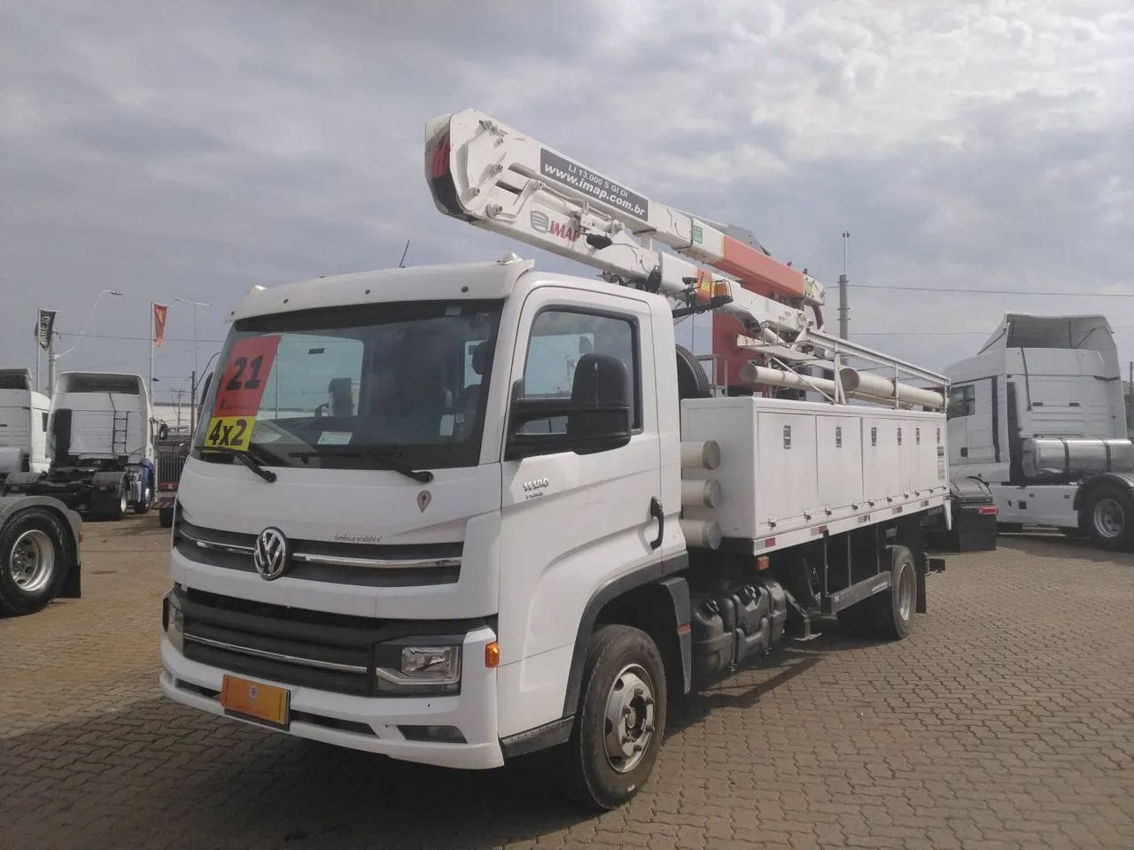 Volkswagen 11.180 Delivery 2p (diesel)(E5) 2020/2021 Vamos Seminovos São Leopoldo - Foto 3