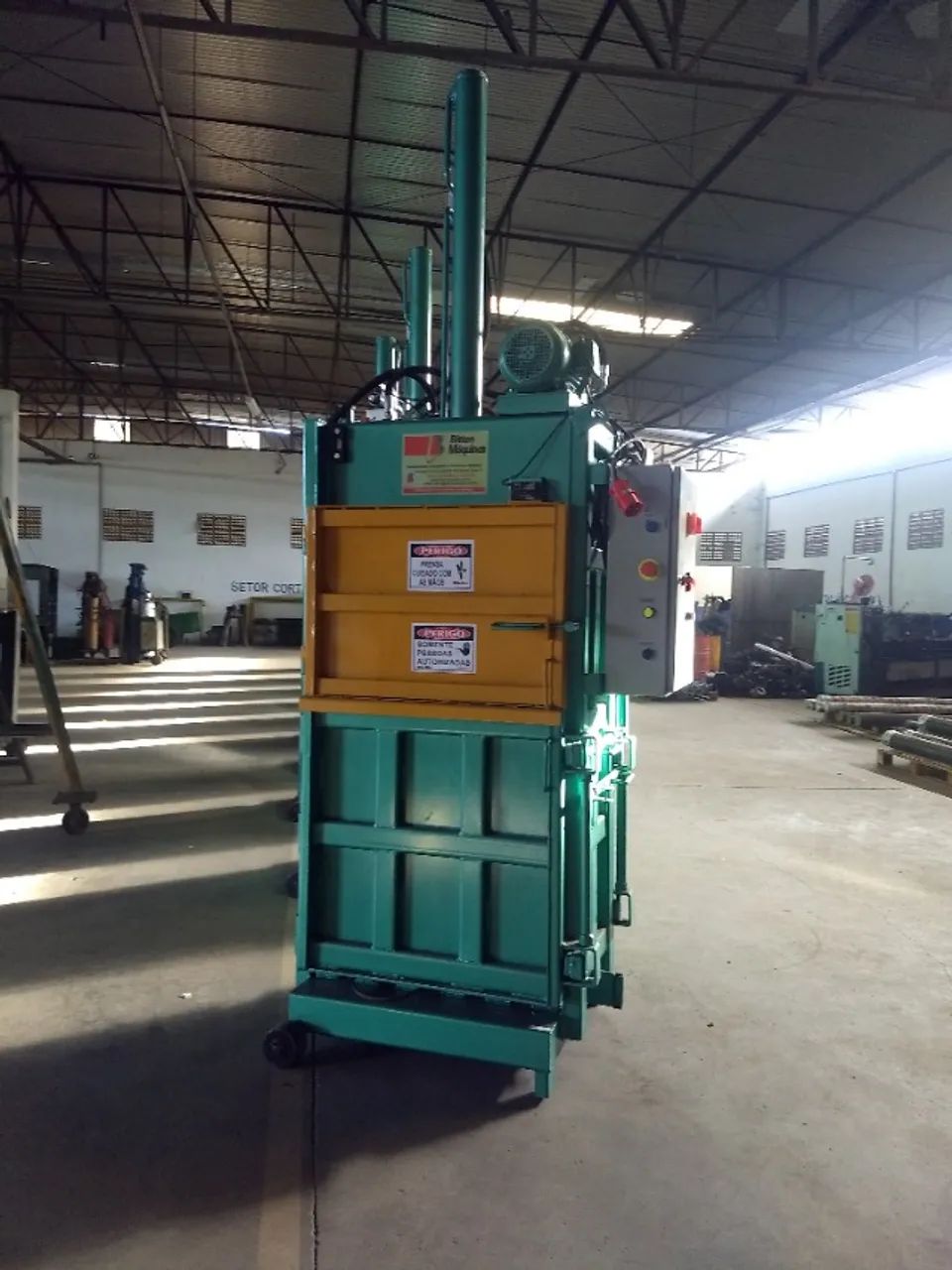 Prensa Enfardadeira Hidráulica  - Foto 2