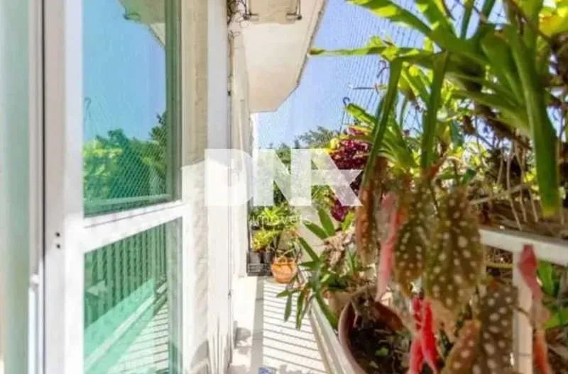 Apartamento : / Residencial / Lagoa