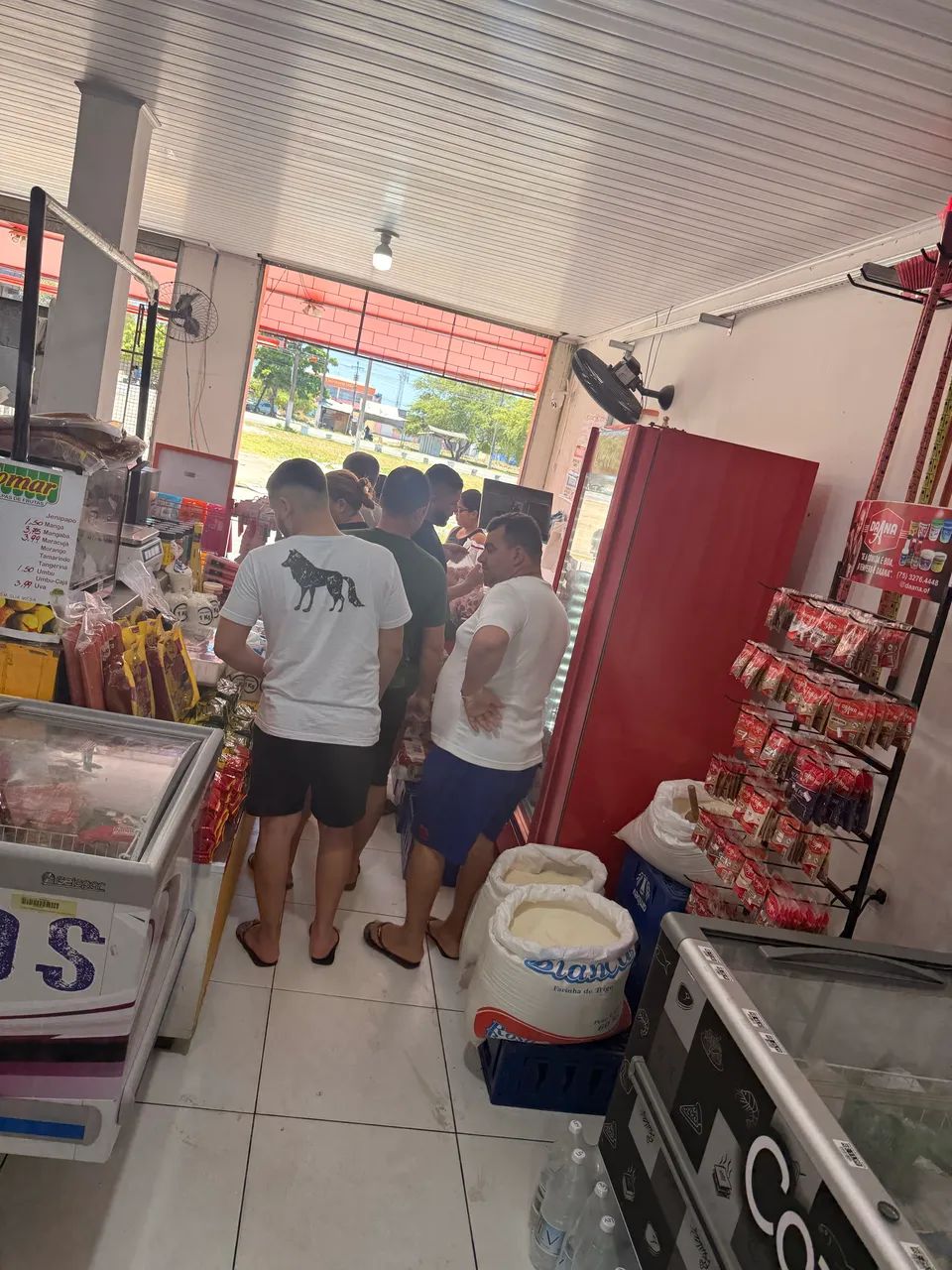 Vendo mercadinho e açougue  - Foto 6