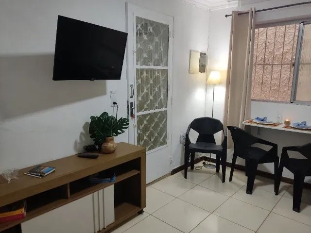 Casal. Tijuca. Sala e quarto. Estação Uruguai próxima. Rua residencial  - Foto 9