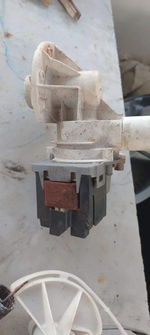 Motor de Máquina de Lavar - Peça Usada - Foto 2
