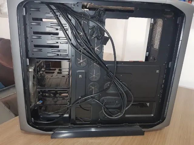 Gabinete Corsair 600T  - Foto 5