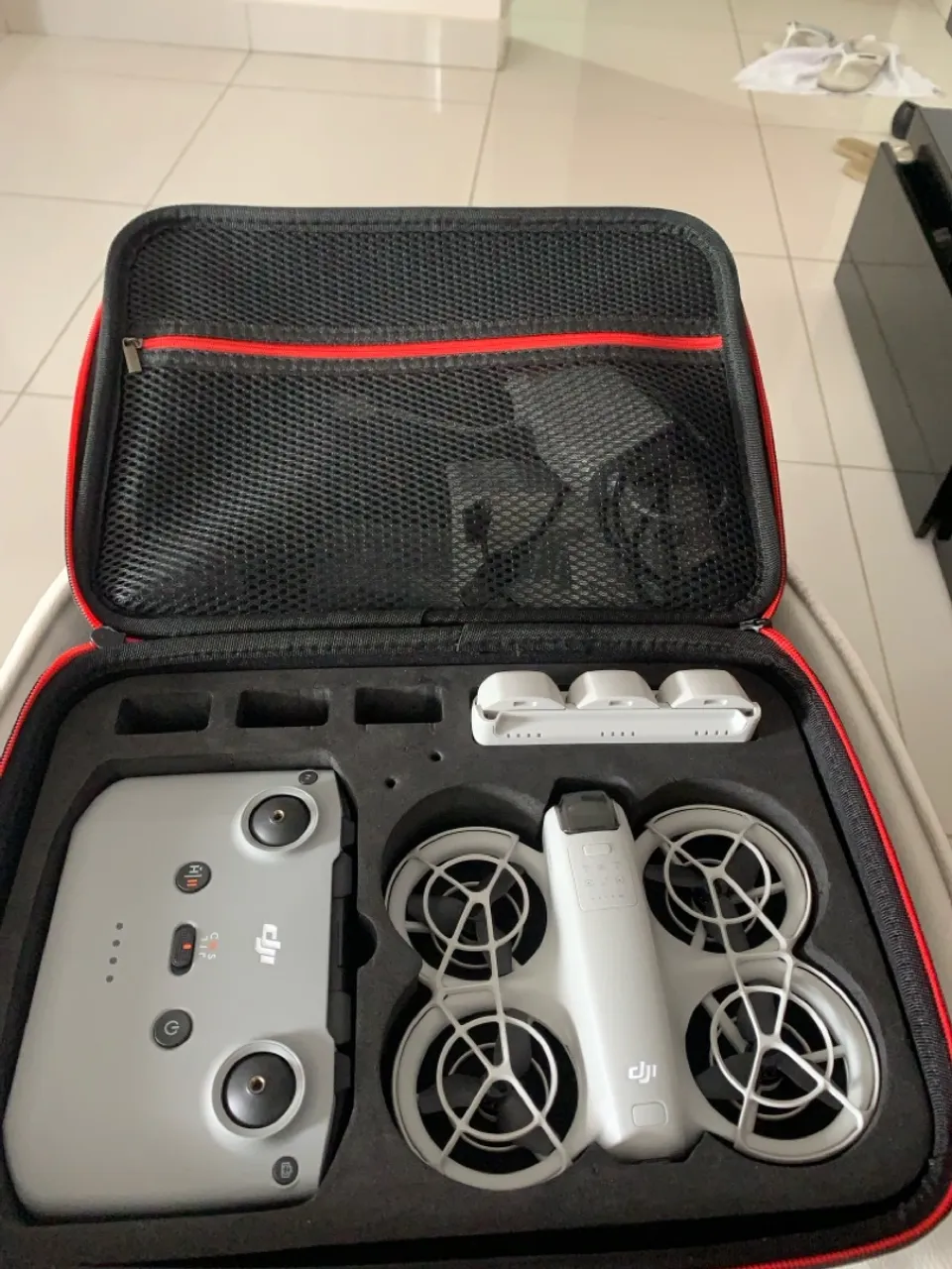 Drone DJI Neo - Portátil e fácil de usar