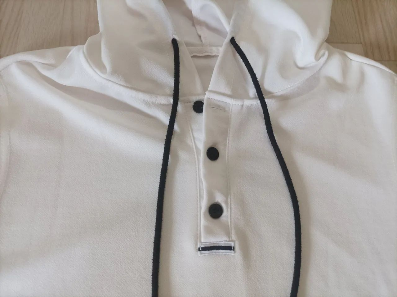 Camiseta capuz off white  - Foto 2