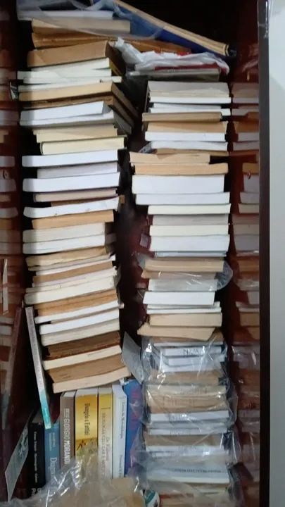 Coleção de livros antigos - Foto 2