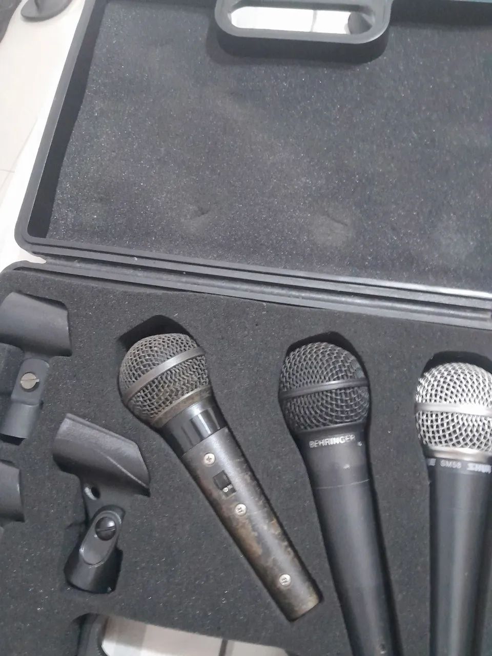 Maleta profissional microfones Shure + Behringer + - Foto 5
