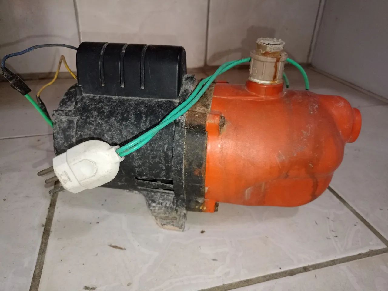 Bomba d'água 64307021567235125