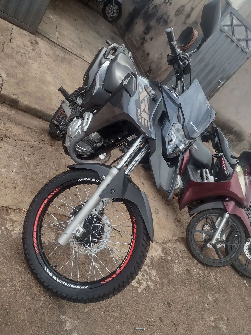 XRE 300 ano 2023 - Foto 4
