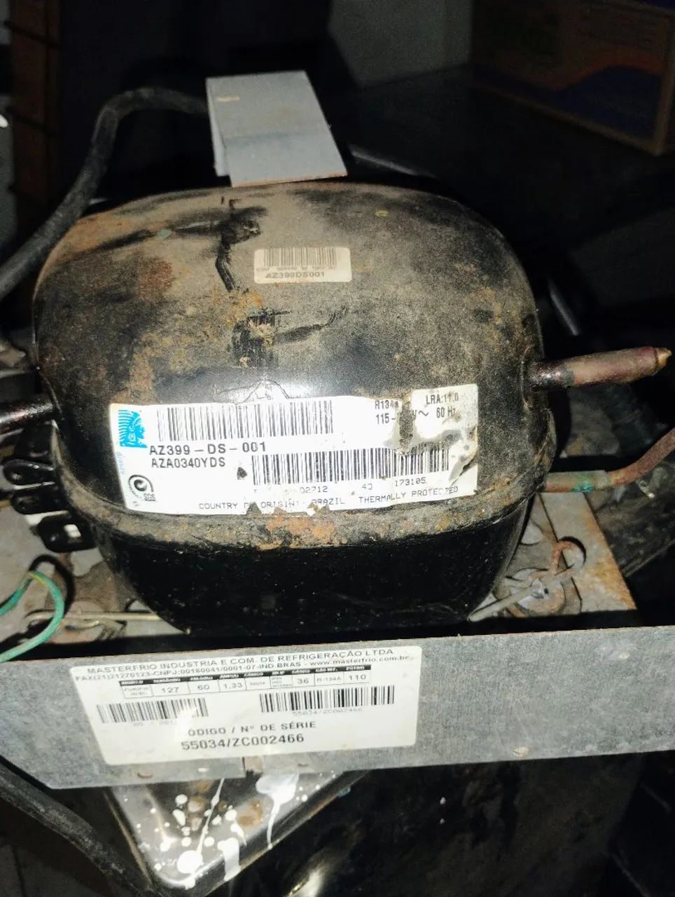 Compressor para 1/8 para bebedouro 127v - Foto 2