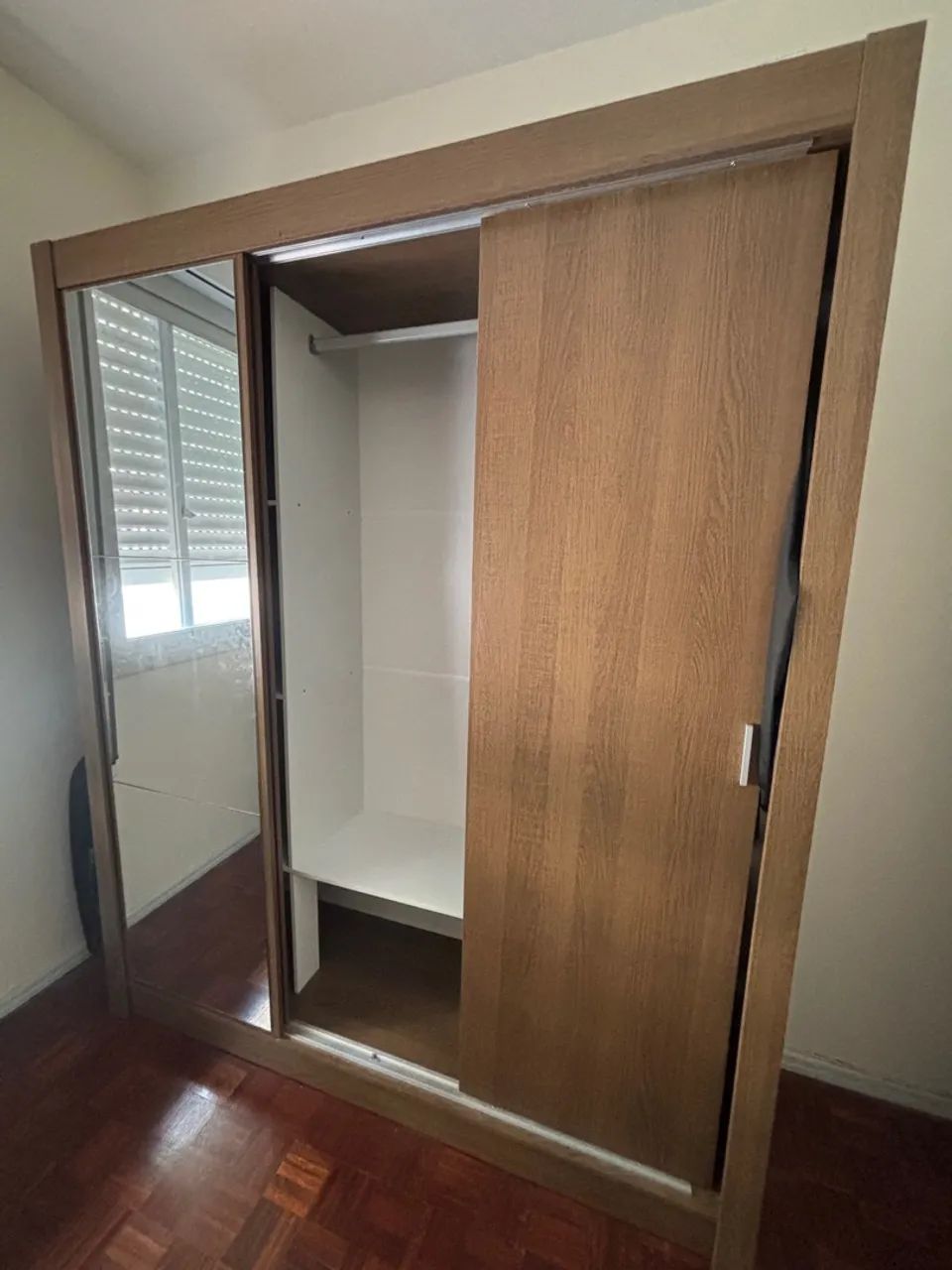 Guarda-roupa 3 portas de correr 