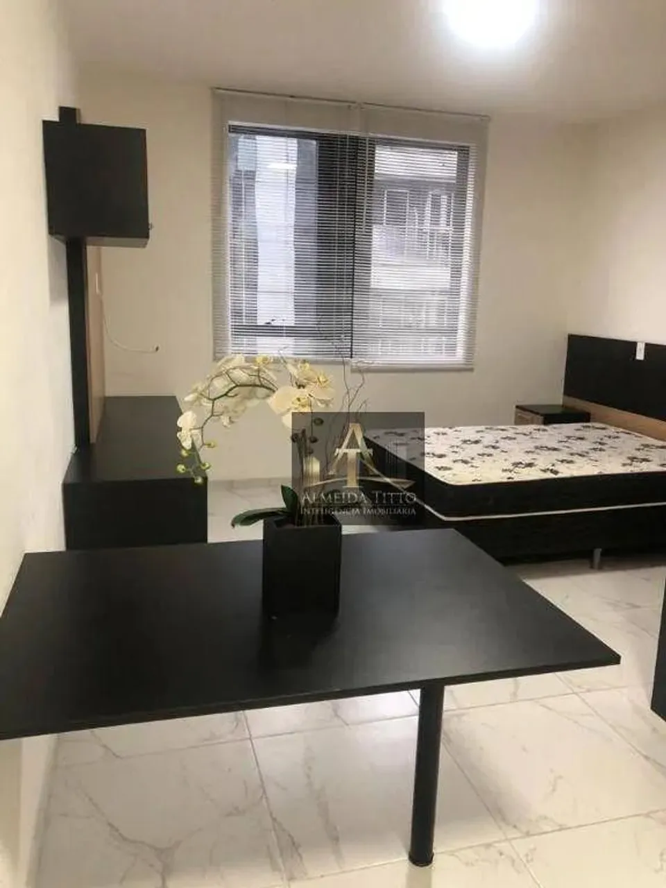 Studio mobiliado à venda no Condomínio Selenita - Bairro Bethaville - Barueri - SP